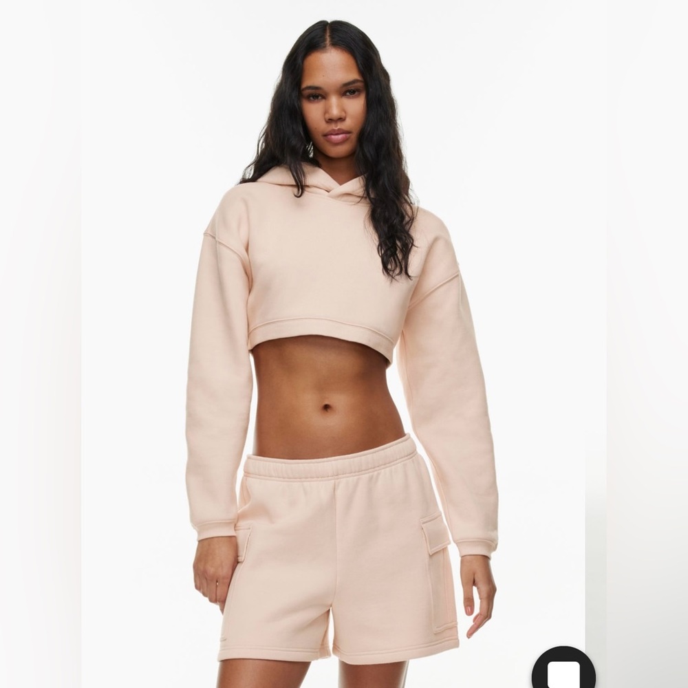 Aritzia TNA beige XXS shorts